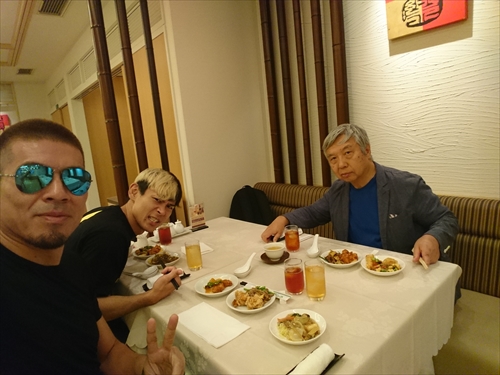 2���E�C�T���I